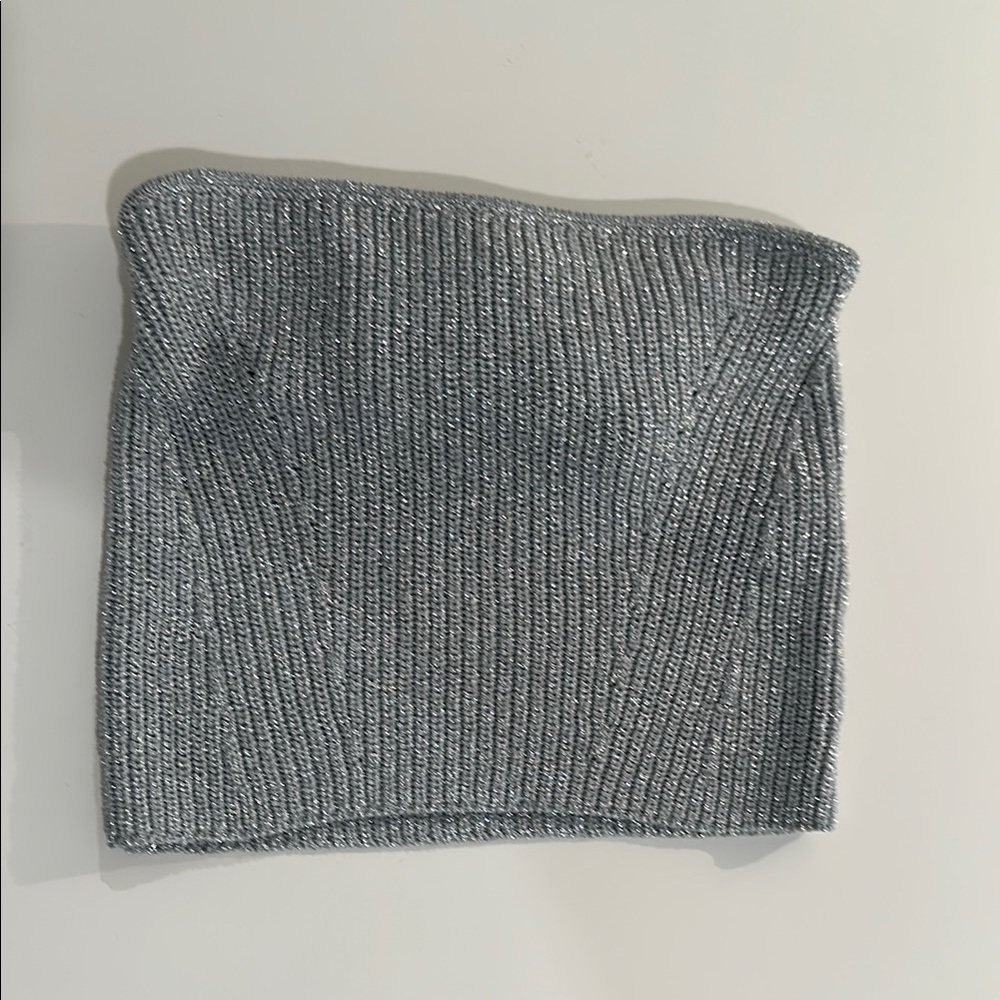 Silver Bershka worn once tube top with a neck with no damages or stains